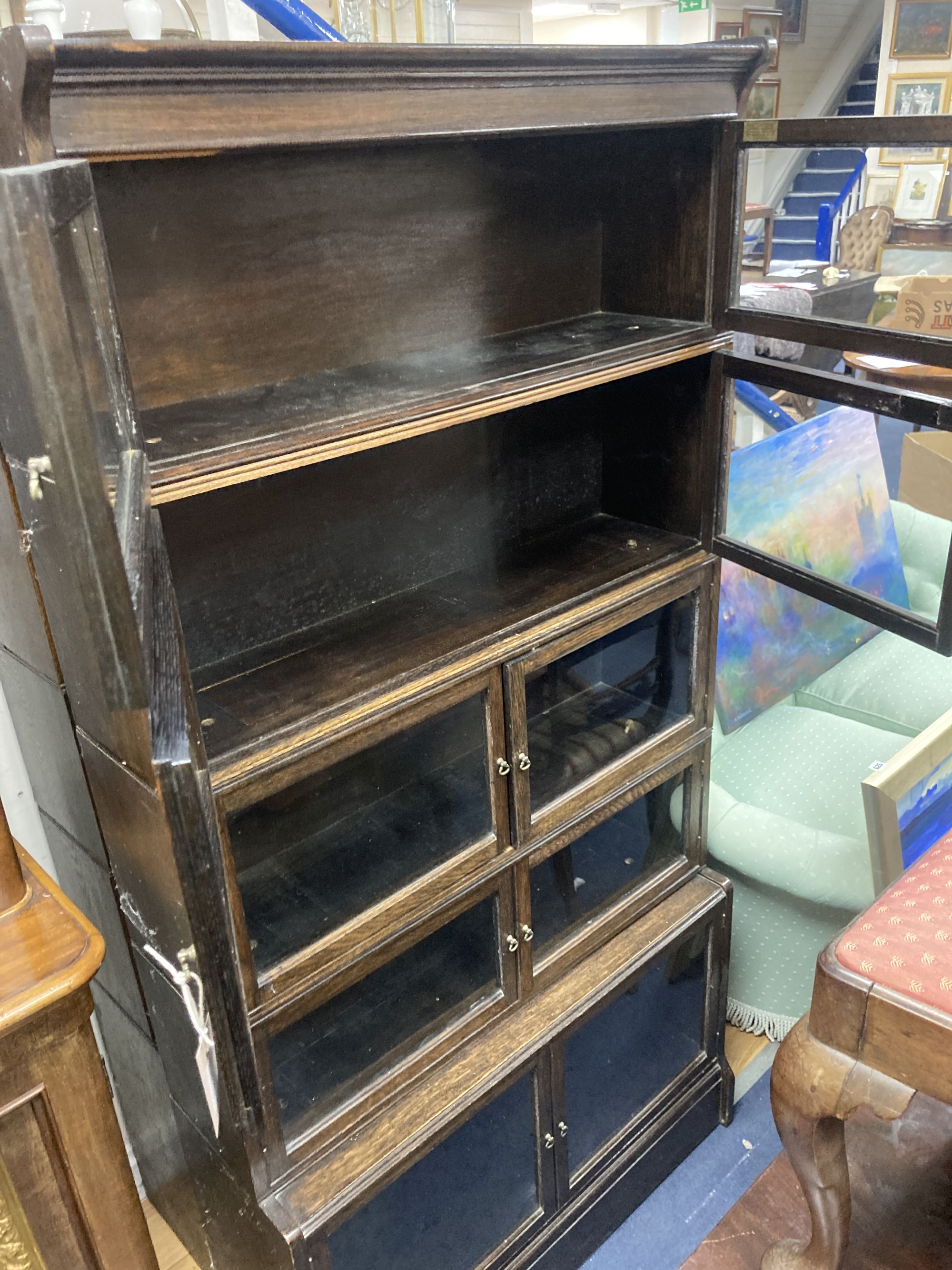 A pair of Globe Wernicke style oak five sectional bookcases, length 88cm, depth 32cm, height 178cm